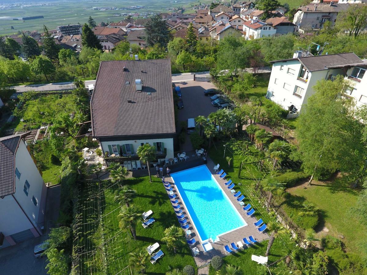 Hotel Pension Rechtenthal Termeno Exterior foto